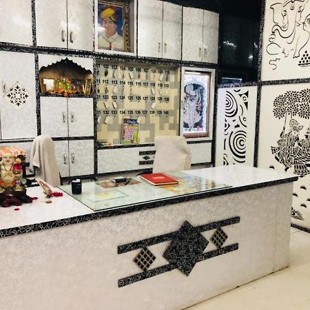 Shivam Hotel, Pāli エクステリア 写真