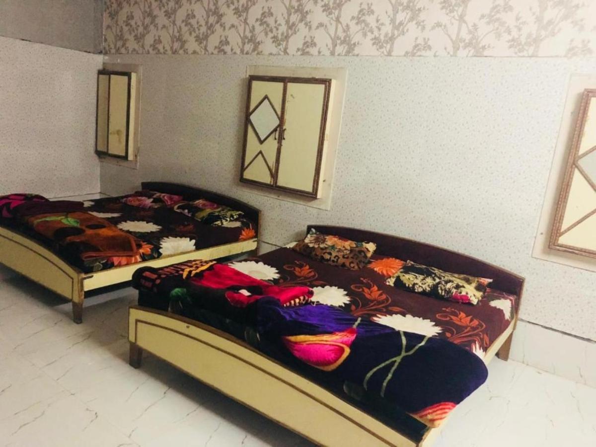 Shivam Hotel, Pāli エクステリア 写真