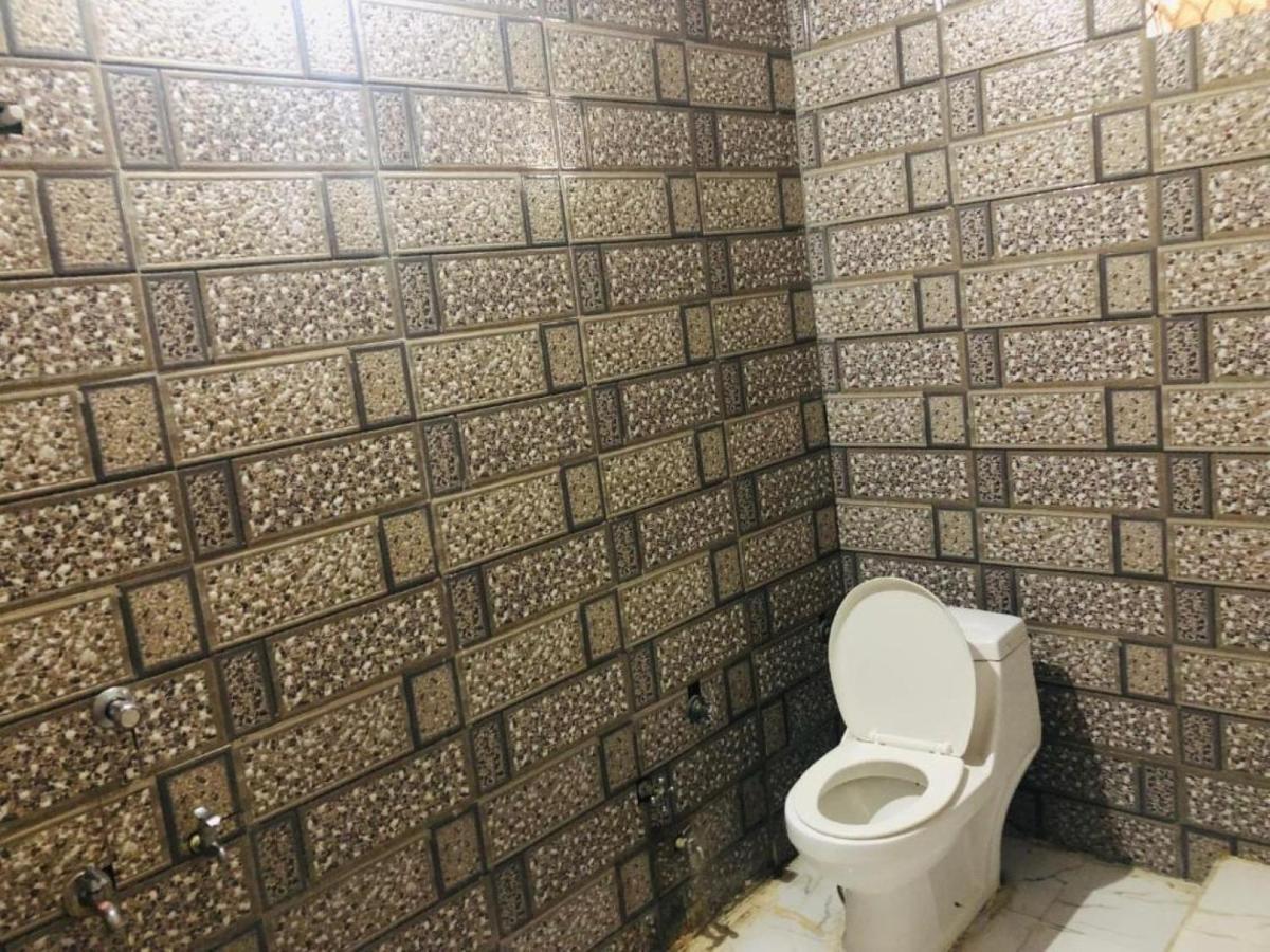 Shivam Hotel, Pāli エクステリア 写真